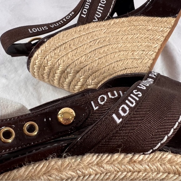 LOUIS VUITTON Brown Patent Leather Wedge Platform Sandals Made in Spain 38 8US - Picture 10 of 13